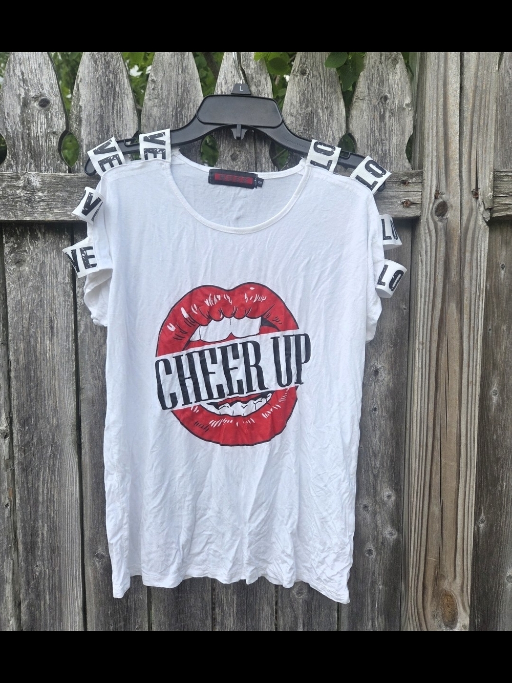 Buzz Cheer Up Graphic Tee with Red Lip Print - Women Tops